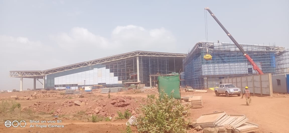 Architectural Kalzip standing seam roofing for IICC New Delhi: Specialized large-span aluminum building envelope by Rishonn & Reyansh for India's premier convention landmark.